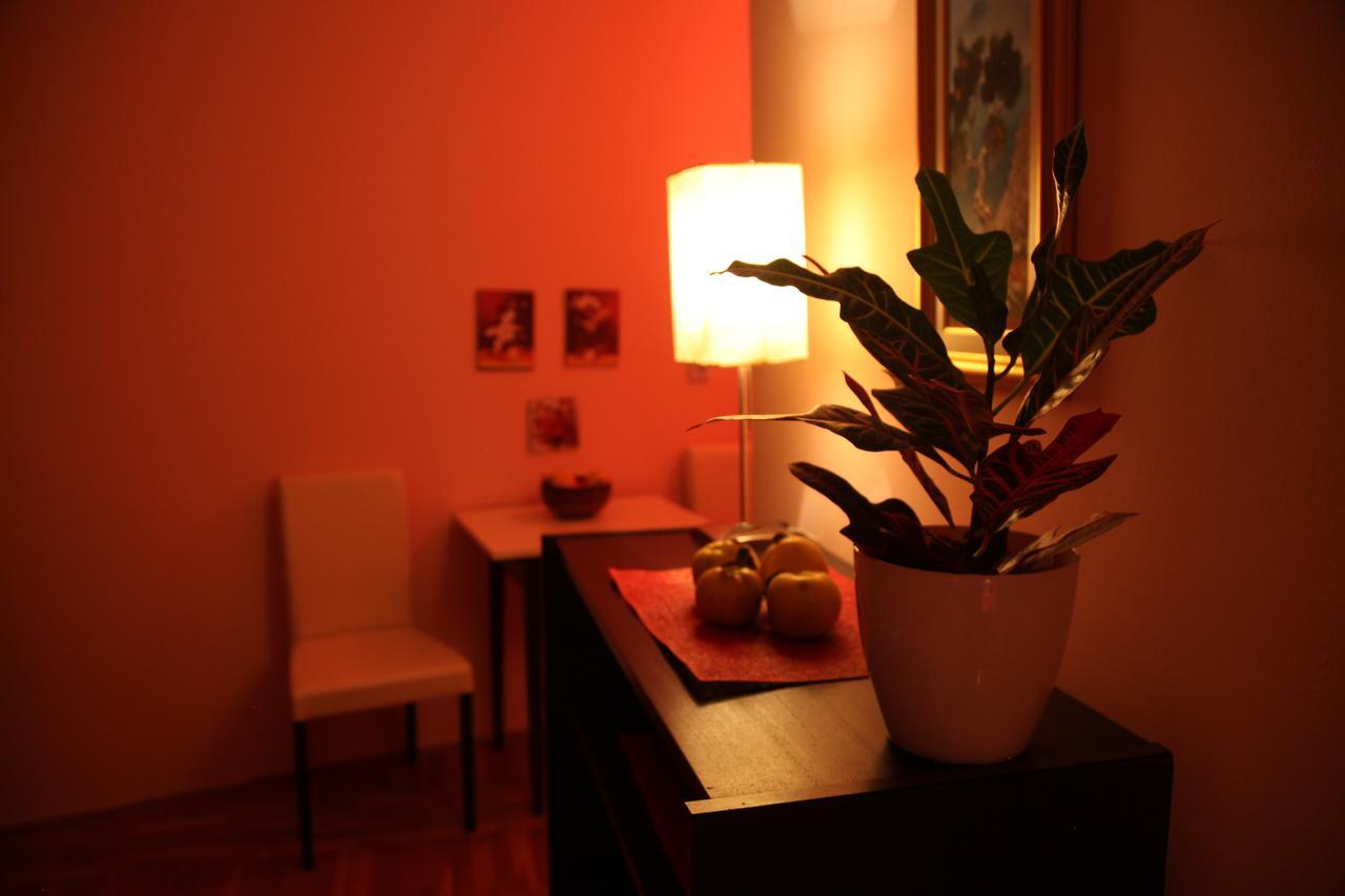 Momo'S Studio Apartment Subotica Luaran gambar